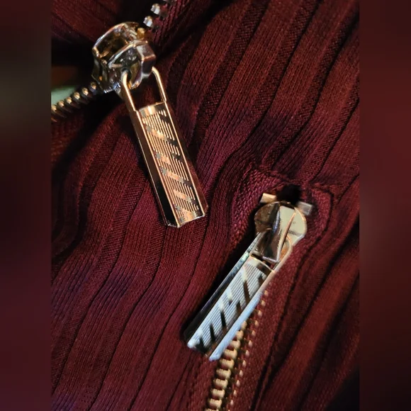 NWOTStylish Jacket/Blazer/Top,Versatile,beautiful gold finishes for classy look. - Picture 11 of 16